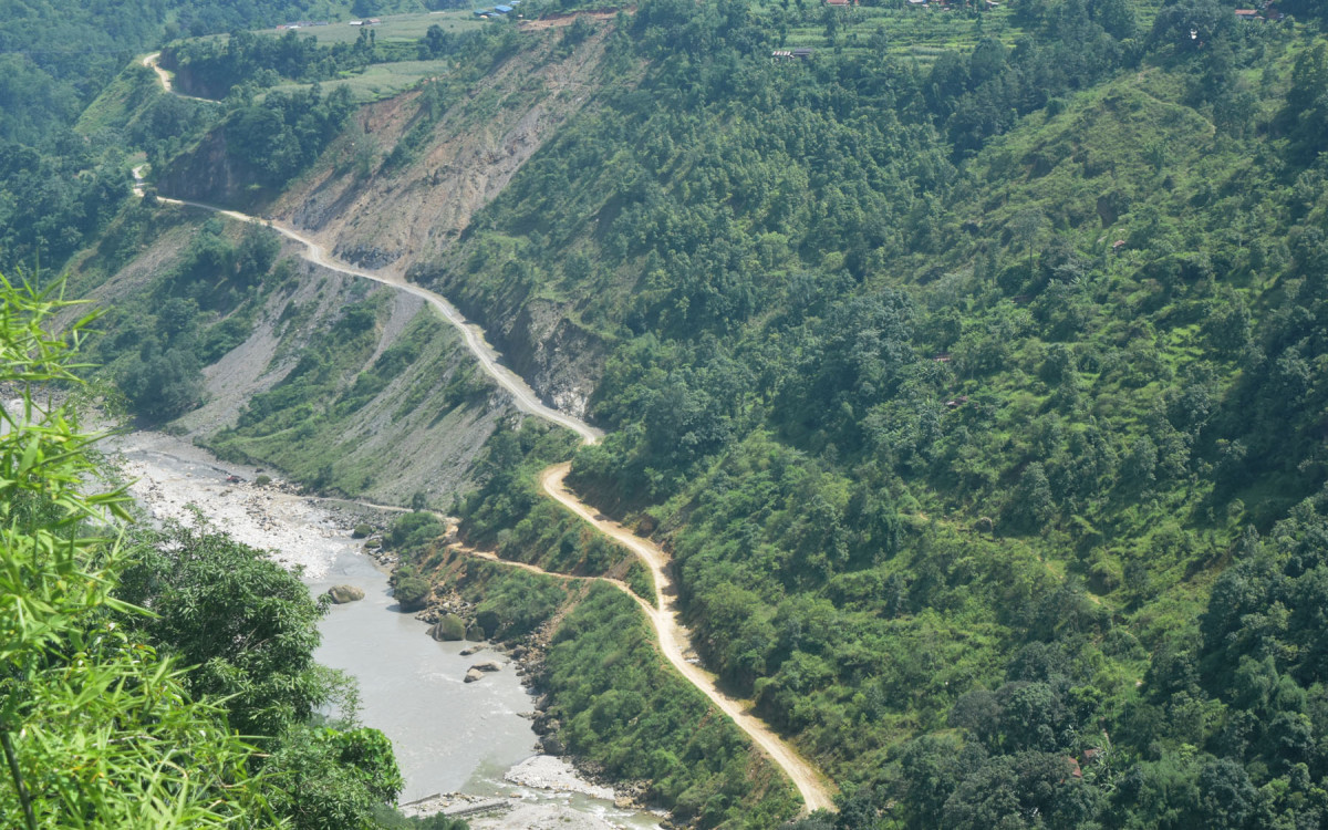 नवलपुरको कालीगण्डकी करिडोर खण्डमा राति गाडी चलाउन रोक